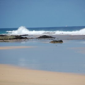 Baía do Sancho and Porcos Bay