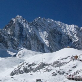 Lijiang-Jade Dragon Snow Mountain