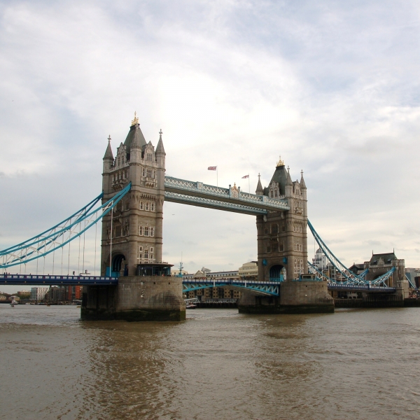 Sandra Yurani de España viajó a Londres